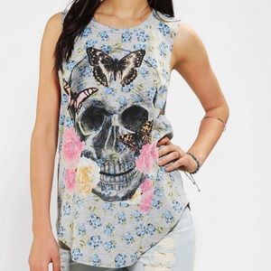 Graphic Muscle Tee Size L